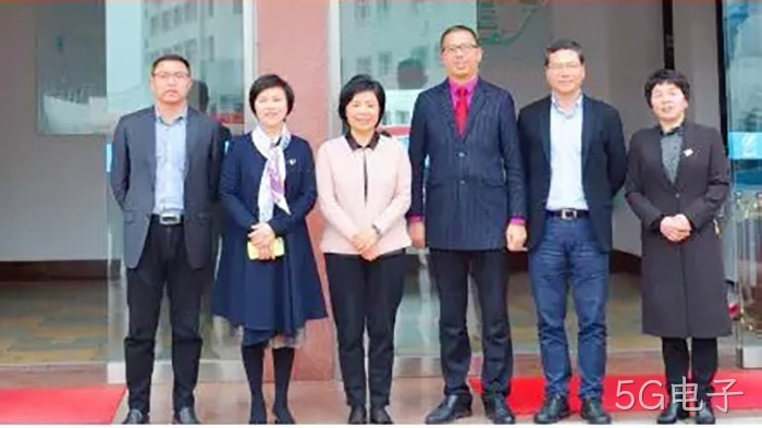 市委常委、统战部长施艾珠一行到5G电子调研 市委常委、统战部长施艾珠一行到5G电子调研